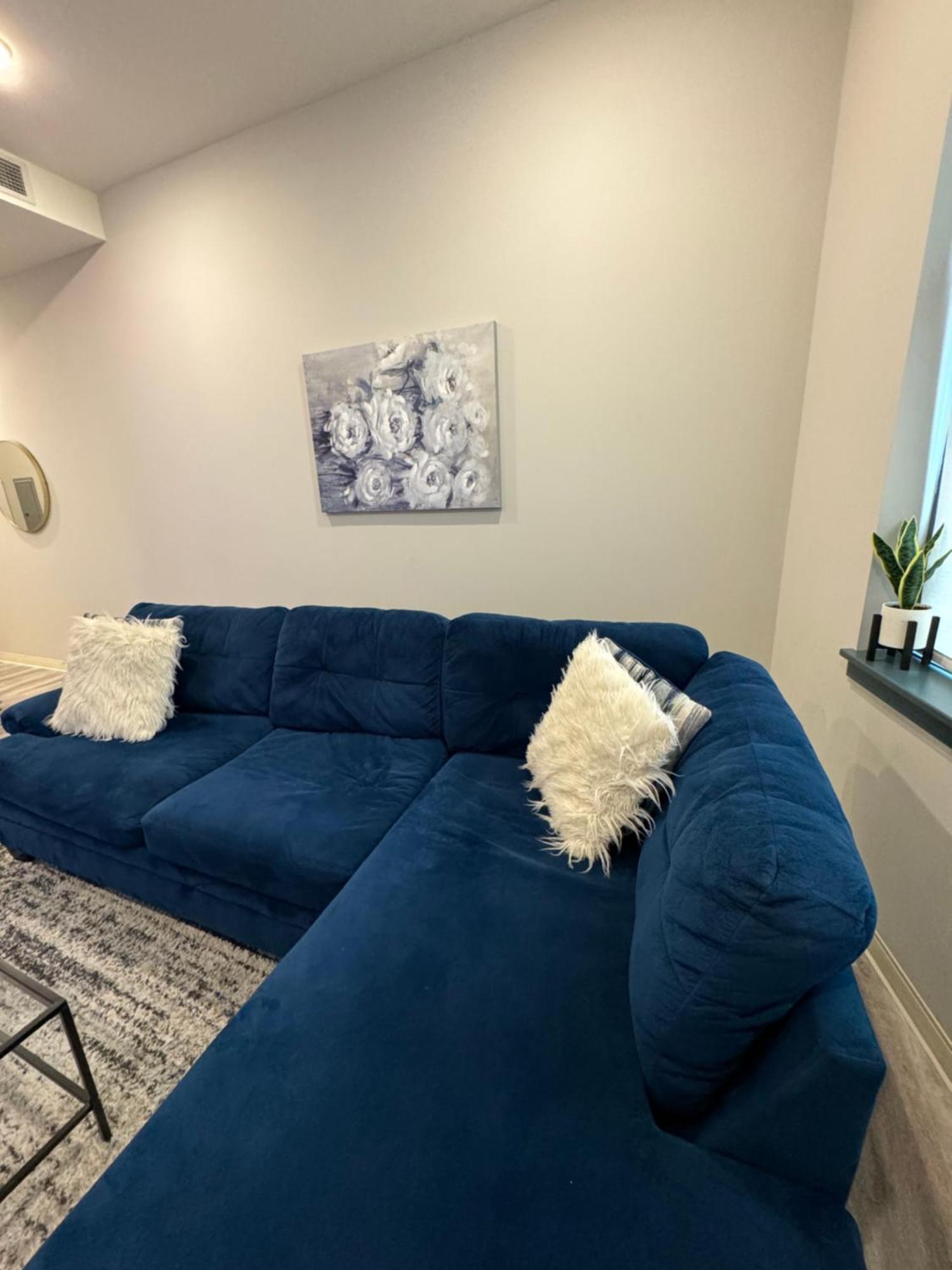 Beautiful Condo/Rooftop Patio With Free Parking Cleveland Exterior photo